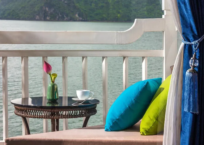 Verdure Lotus Luxury Cruise On Lan Ha Bay