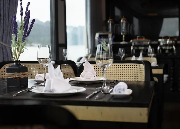 Verdure Lotus Luxury Cruise On Lan Ha Bay 5* Ha Long