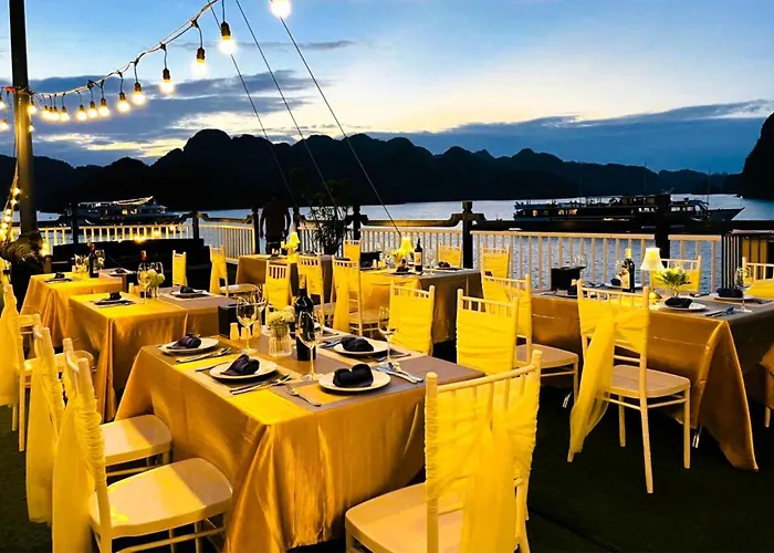 Verdure Lotus Luxury Cruise On Lan Ha Bay  5*